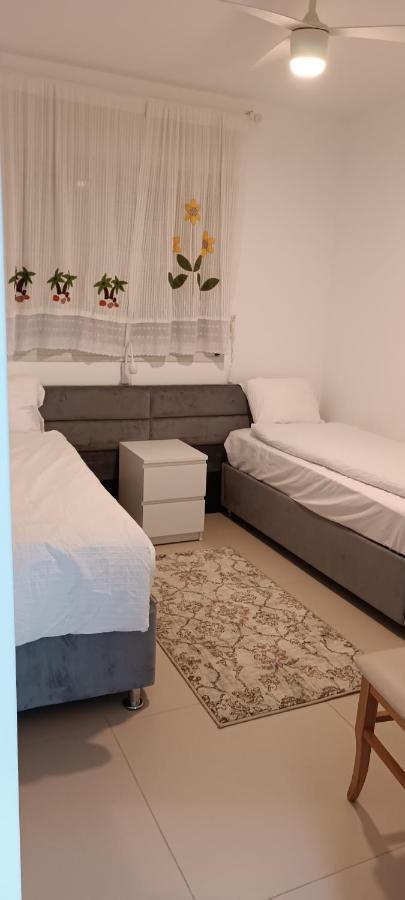 עכו דירה חדשה ליד הים- Akko-Brand New Apartment Екстериор снимка