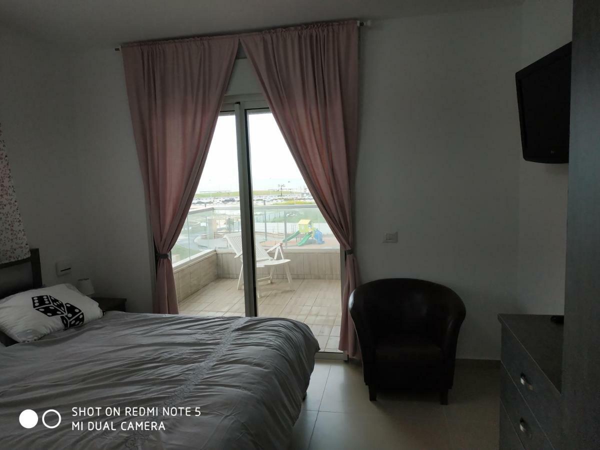 עכו דירה חדשה ליד הים- Akko-Brand New Apartment Екстериор снимка