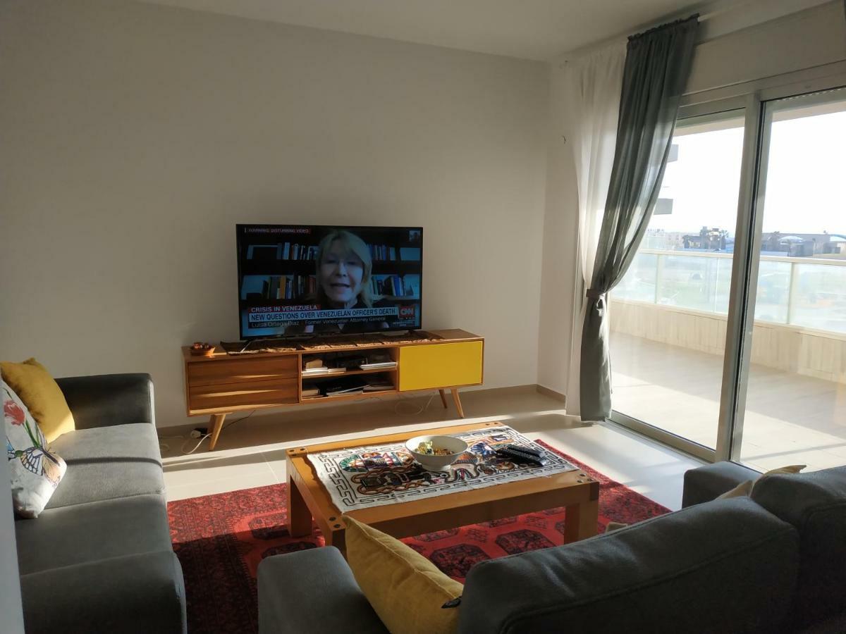 עכו דירה חדשה ליד הים- Akko-Brand New Apartment Екстериор снимка