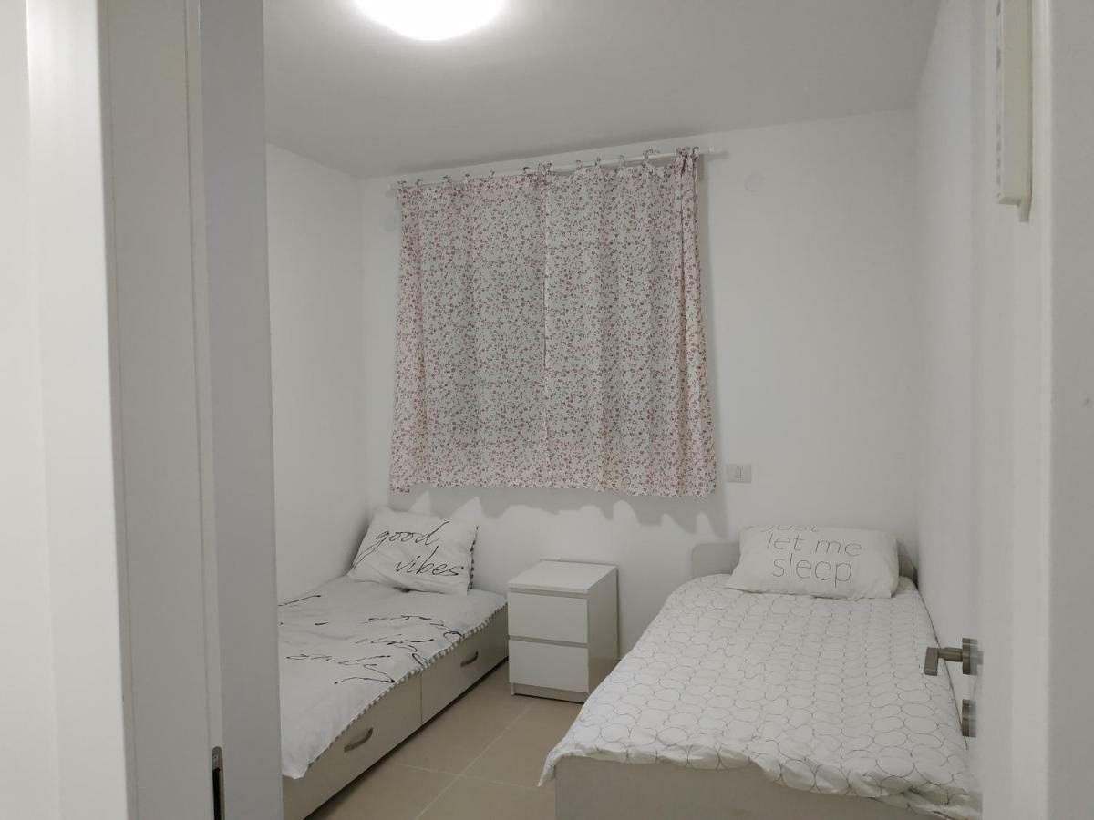 עכו דירה חדשה ליד הים- Akko-Brand New Apartment Екстериор снимка