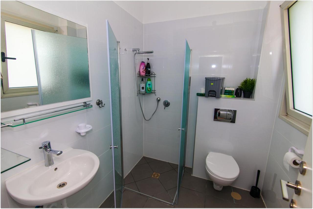 עכו דירה חדשה ליד הים- Akko-Brand New Apartment Екстериор снимка